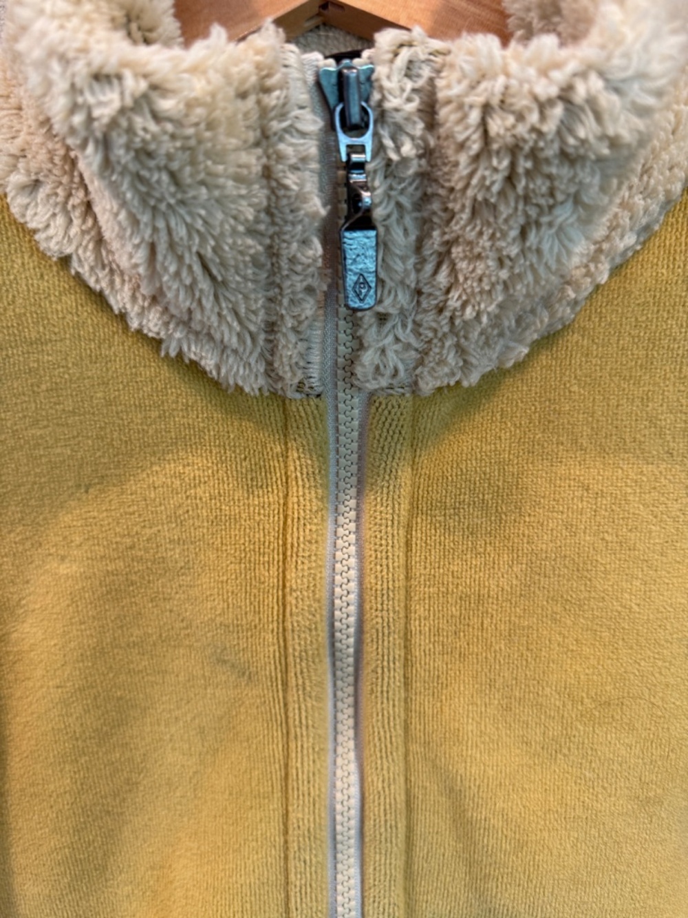 Gold Patagonia Synchilla Fleece Jacket - Picture 3 of 11